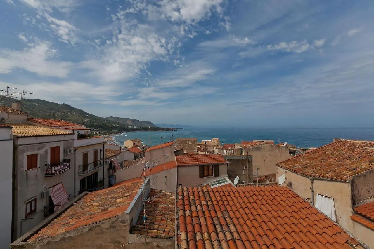 Terrazza Del Centro Apartment Cefalu Italy
